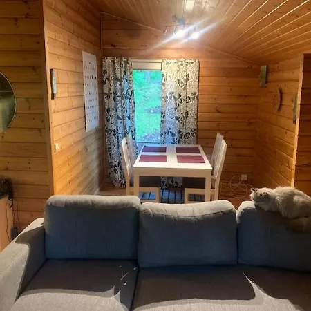 Rauhallinen Moekki Luonnon Keskellae. Orivesi